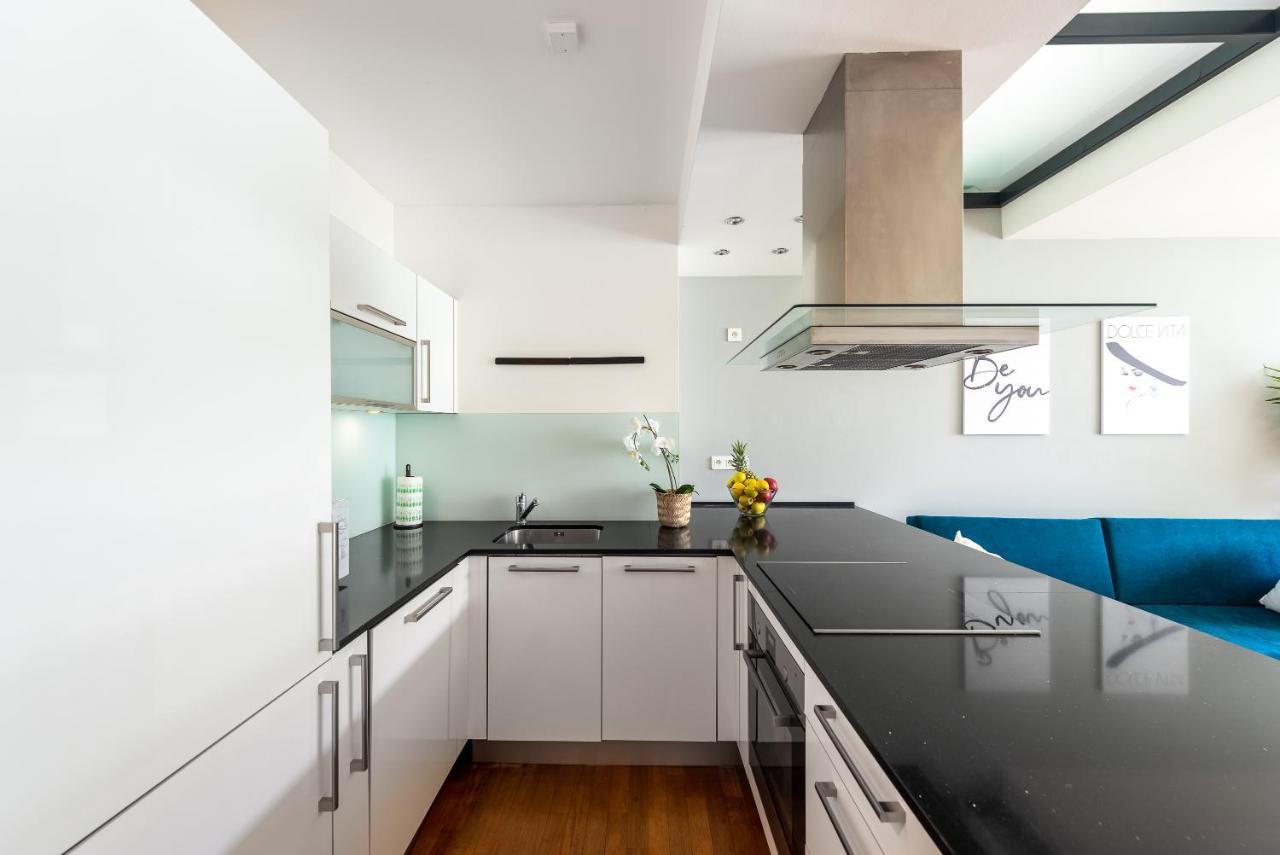 Apartment With Balcony And Parking Near The Prague Museum 外观 照片