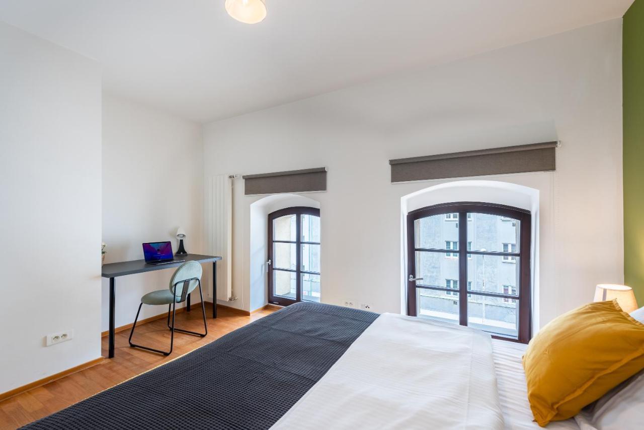 Apartment With Balcony And Parking Near The Prague Museum 外观 照片