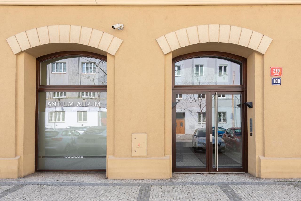 Apartment With Balcony And Parking Near The Prague Museum 外观 照片
