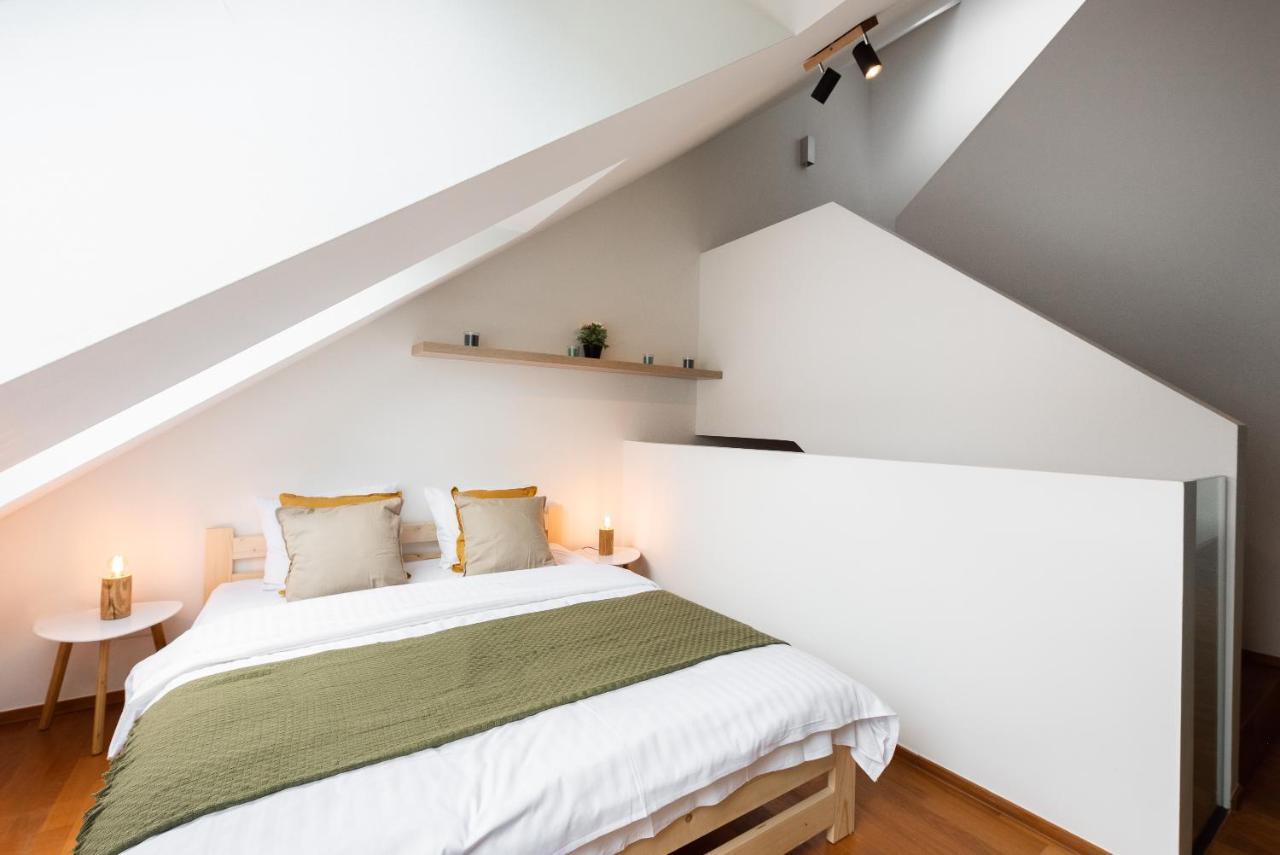 Apartment With Balcony And Parking Near The Prague Museum 外观 照片