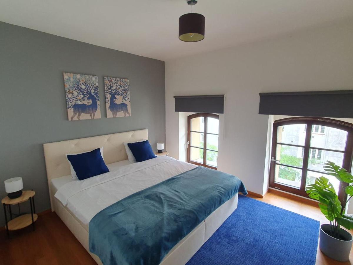Apartment With Balcony And Parking Near The Prague Museum 外观 照片